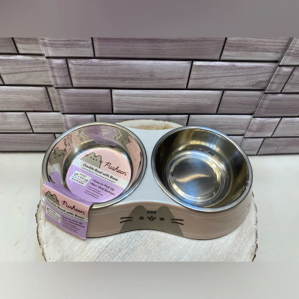 Pusheen 🐈 🐕 Double Bowl With Base Cat Bowl 3/4 cup x2 NWT